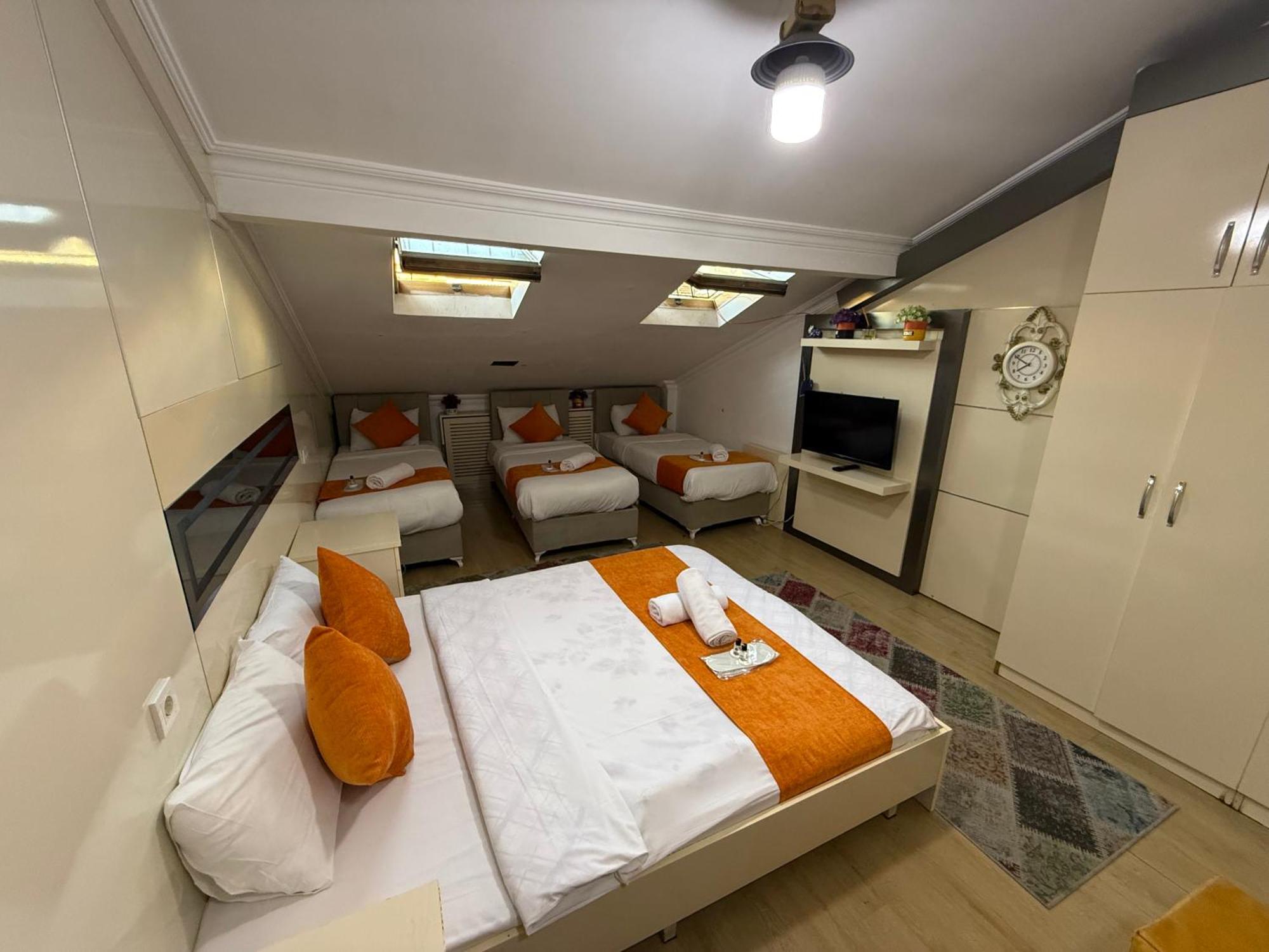 Hotel Taksim Premium Gold 5*